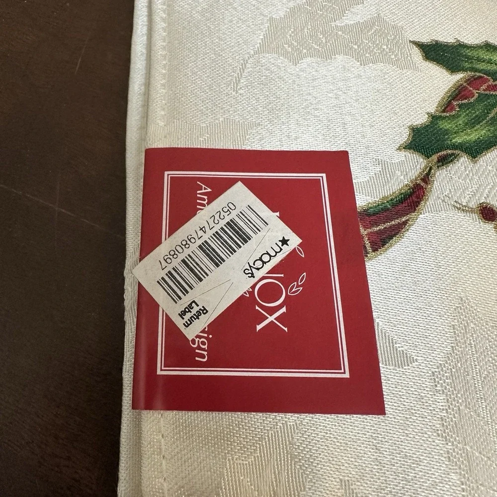Lenox Holiday Nouveau Tartan Tablecloth 60 X 84 & 4- Napkins NEW